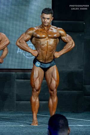 CLASSIC  PHYSIQUE новички